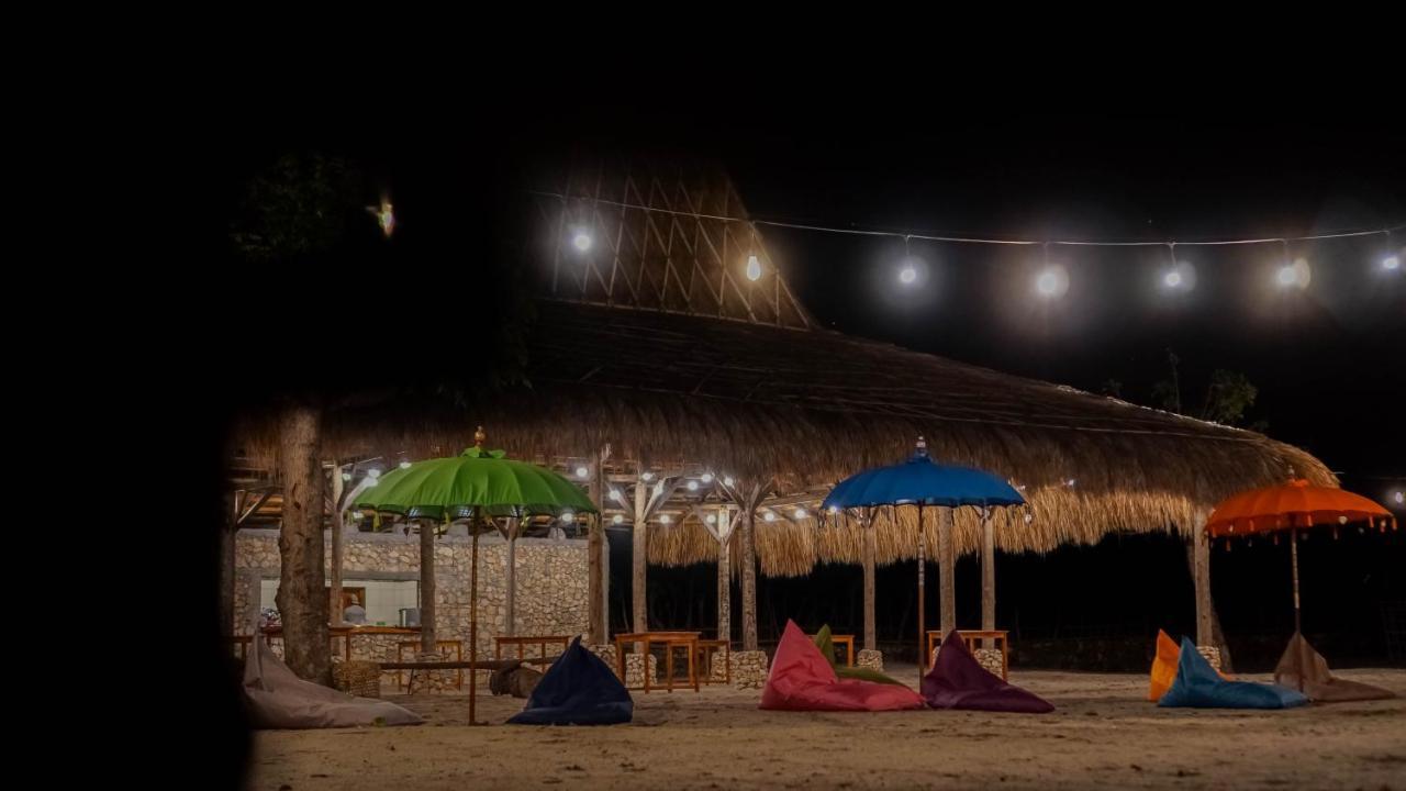 Costa Beach Resort & Club Waingapu Exteriör bild