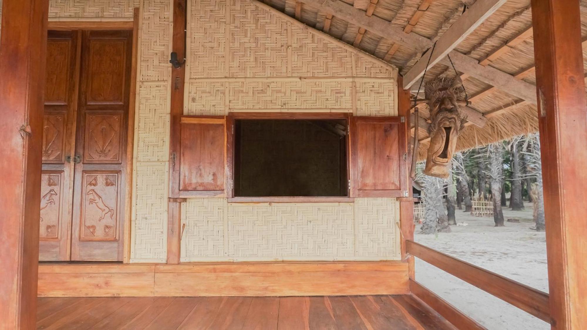 Costa Beach Resort & Club Waingapu Rum bild