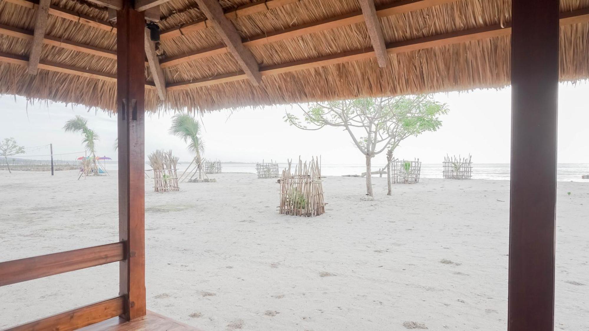 Costa Beach Resort & Club Waingapu Rum bild