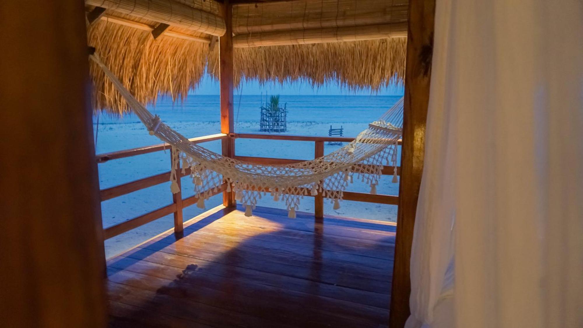 Costa Beach Resort & Club Waingapu Rum bild